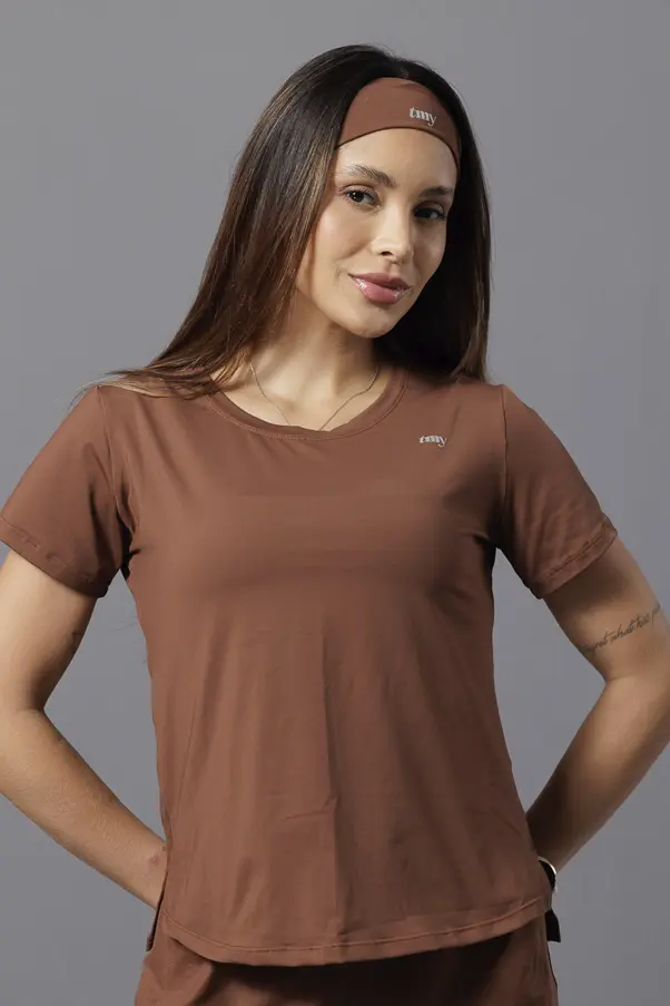 T-SHIRT BÁSICA BARRA ASSIMÉTRICA PEACH