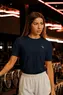 T-SHIRT FEMININA BÁSICA EM GRAFFIATO